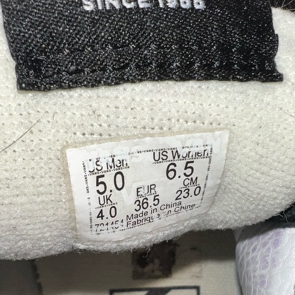 Vans Floral High-Top Sneakers - Picture 7 of 7